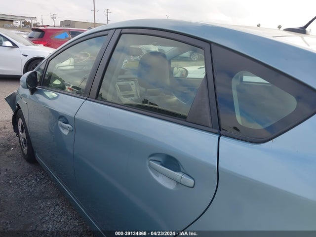 Toyota Prius Four 2015 JTDKN3DU9F1988150 Image 15