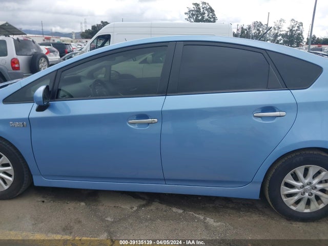 Toyota PRIUS PLUG-IN 2014 JTDKN3DP9E3051084 Image 15