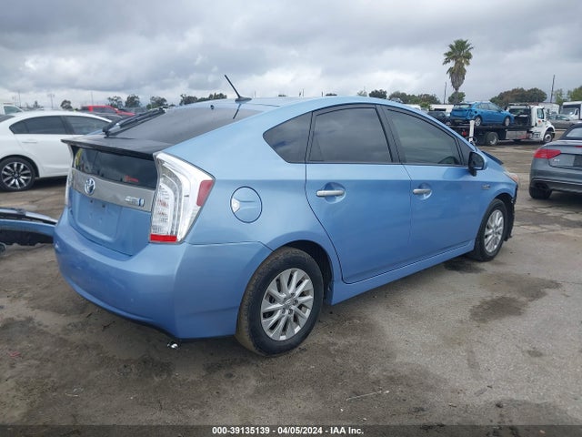 Toyota PRIUS PLUG-IN 2014 JTDKN3DP9E3051084 Image 4