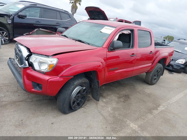 Toyota Tacoma Prerunner 2015 5TFJX4GN8FX038424 Image 2