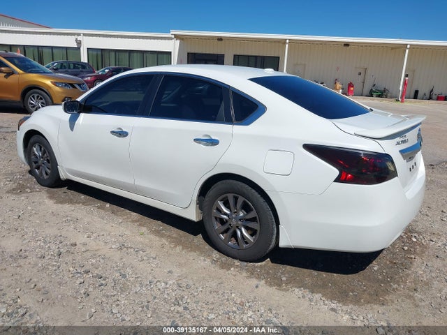 Nissan Altima 2.5 S 2015 1N4AL3AP6FN397997 Image 3