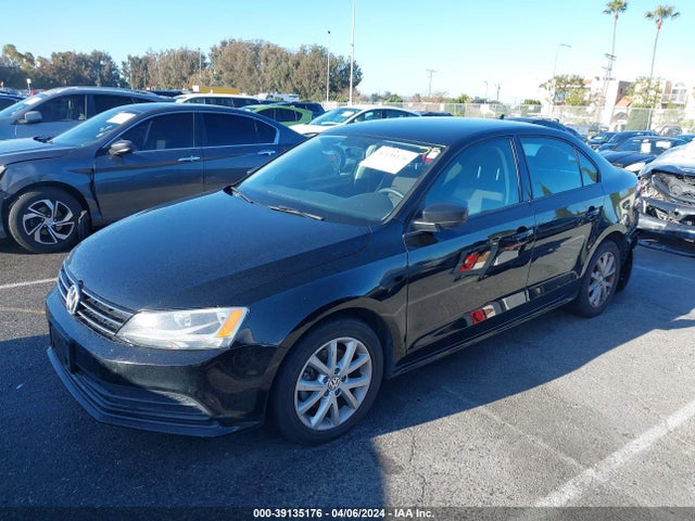 3VWD17AJ2FM294809 Volkswagen Jetta 1.8t Se