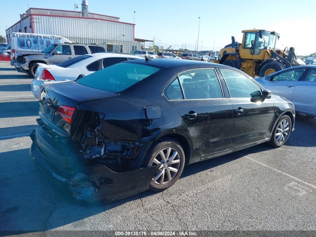 3VWD17AJ2FM294809 Volkswagen Jetta 1.8t Se