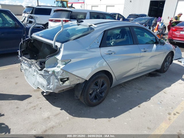 Hyundai ELANTRA SEL 2023 5NPLM4AG8PH095733 Image 4