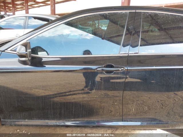 4T1F31AK0NU599100 Toyota Camry Xle Hybrid