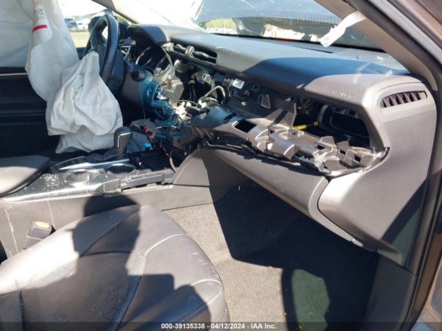 2018 TOYOTA CAMRY 4T1B61HK7JU111055 Photo 4