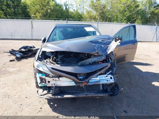 2018 TOYOTA CAMRY 4T1B61HK7JU111055 Photo 5