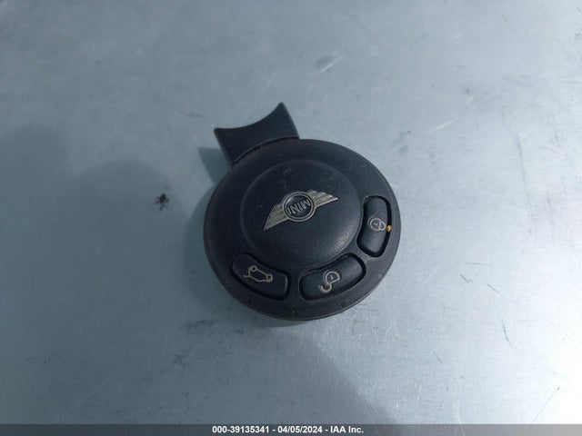 2009 MINI COOPER WMWMF33509TW77390 Photo 10