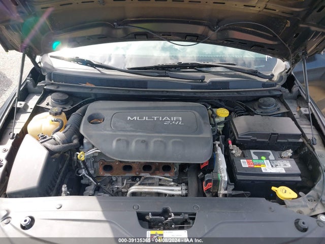 Chrysler 200 Limited 2015 1C3CCCABXFN749216 Image 10