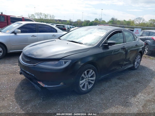 Chrysler 200 Limited 2015 1C3CCCABXFN749216 Image 2