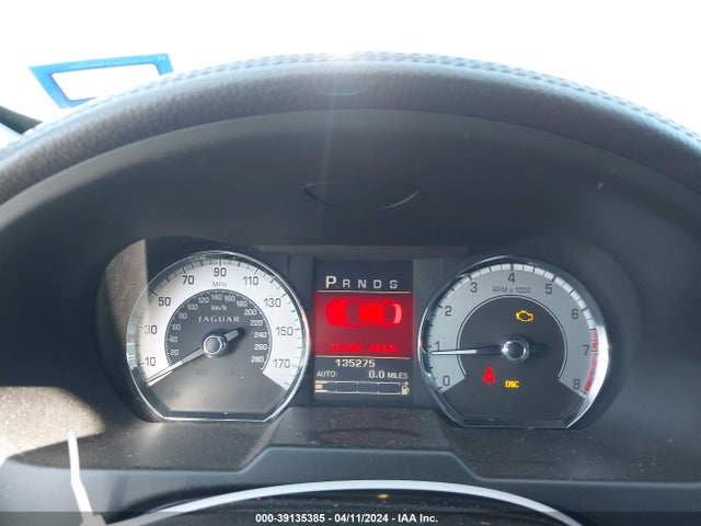 2011 JAGUAR XF SAJWA0FB8BLR87031 Photo 6