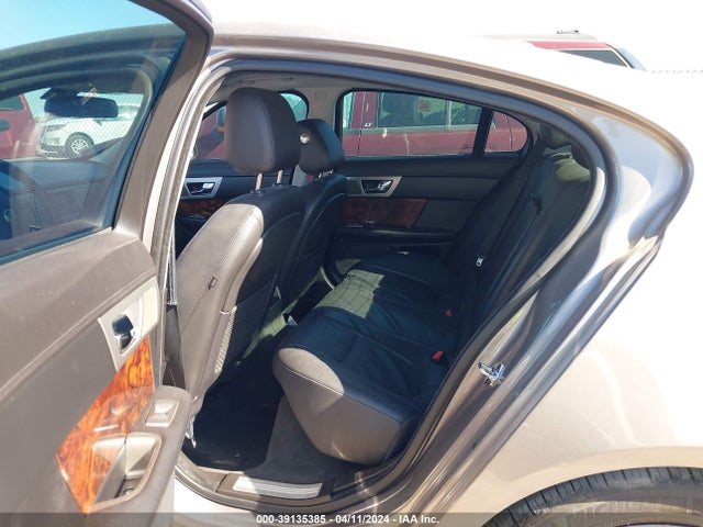 2011 JAGUAR XF SAJWA0FB8BLR87031 Photo 7