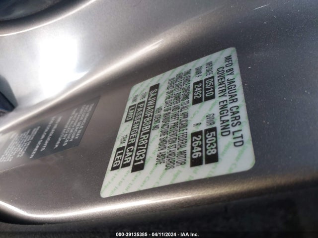 2011 JAGUAR XF SAJWA0FB8BLR87031 Photo 8