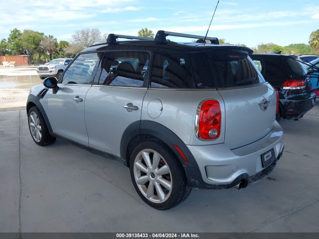 2011 MINI COOPER S COUNTRYMAN WMWZC3C53BWL78236 Photo 2