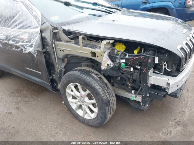 1C4PJMCS7FW593507 Jeep Cherokee Latitude