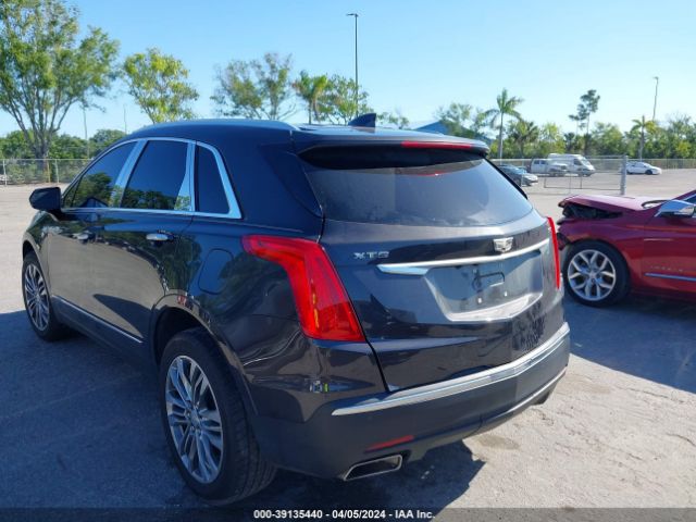 2017 CADILLAC XT5 1GYKNCRS7HZ147451 Photo 2