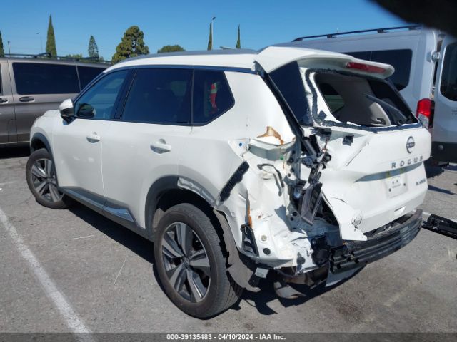 JN8BT3DC8PW104284 Nissan Rogue Platinum Fwd