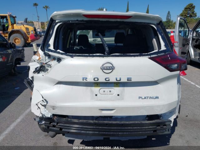 JN8BT3DC8PW104284 Nissan Rogue Platinum Fwd