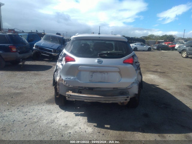 Nissan KICKS S 2018 3N1CP5CU4JL536039 Image 6