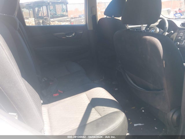 Nissan ROGUE S 2017 KNMAT2MT5HP509452 Image 8