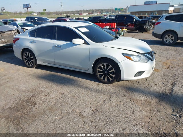 2018 1N4AL3AP6JC207135 main image