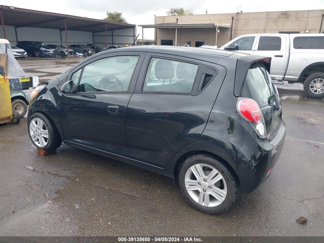Chevrolet Spark Ls Cvt 2015 KL8CB6S94FC750653 Image 3