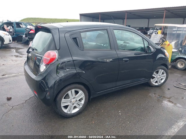 Chevrolet Spark Ls Cvt 2015 KL8CB6S94FC750653 Image 4