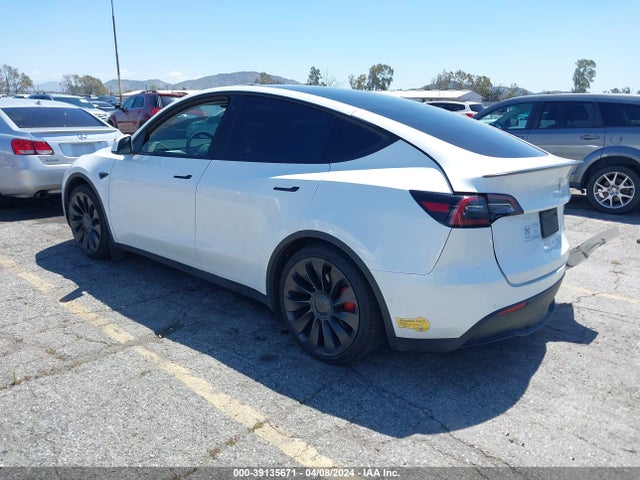 7SAYGDEFXNF384013 Tesla Model Y Performance Dual Motor All-wheel Drive