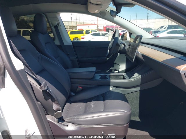 7SAYGDEFXNF384013 Tesla Model Y Performance Dual Motor All-wheel Drive