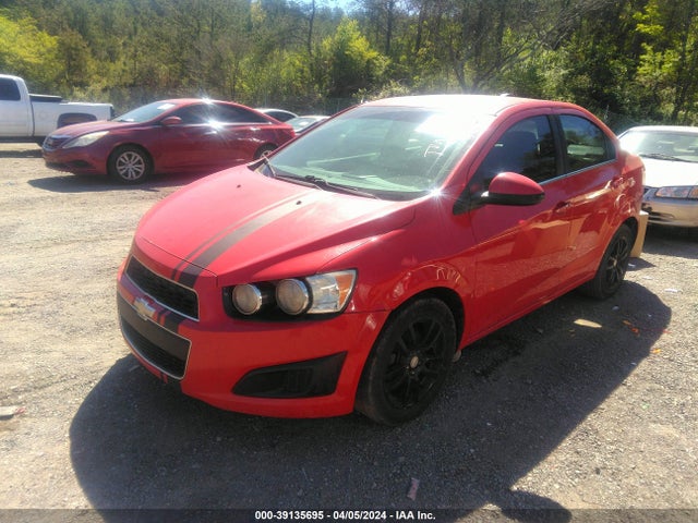 Chevrolet Sonic Lt Auto 2015 1G1JC5SH9F4135290 Image 2