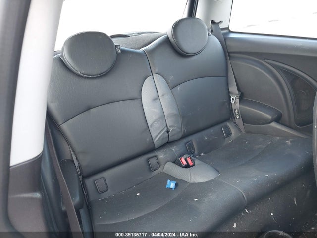 2007 MINI COOPER WMWMF33527TT55461 Photo 7