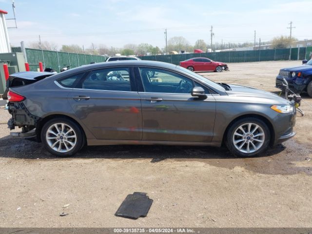 3FA6P0HD5HR101842 Ford FUSION SE