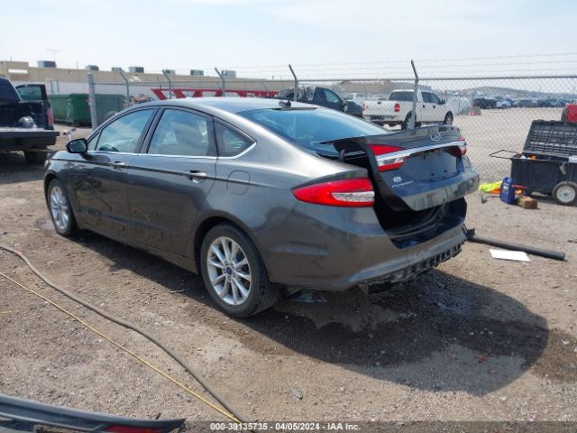 3FA6P0HD5HR101842 Ford FUSION SE