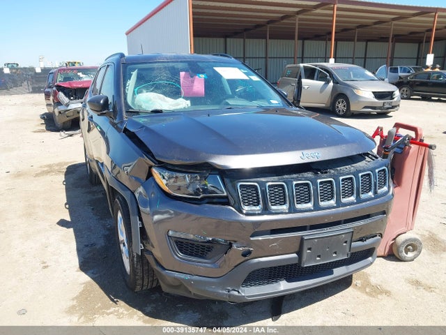 3C4NJCABXJT359154 Jeep Compass Sport Fwd
