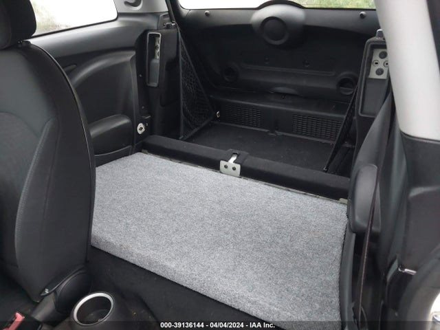 2007 MINI COOPER S WMWMF73567TT82847 Photo 7