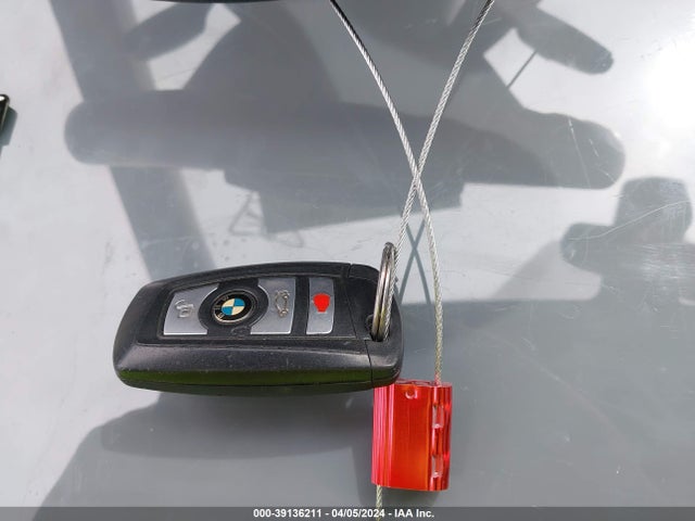 BMW 320i 2016 WBA8E1G52GNU10711 Image 11