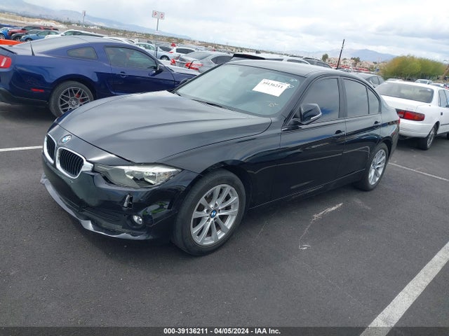 BMW 320i 2016 WBA8E1G52GNU10711 Image 2
