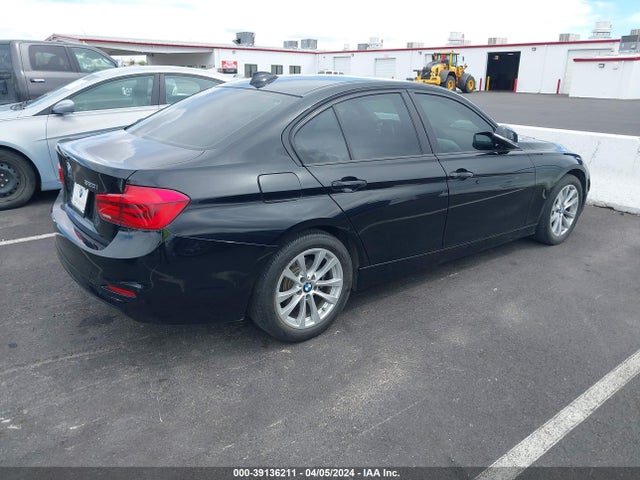 BMW 320i 2016 WBA8E1G52GNU10711 Image 4