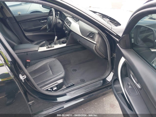 BMW 320i 2016 WBA8E1G52GNU10711 Image 5