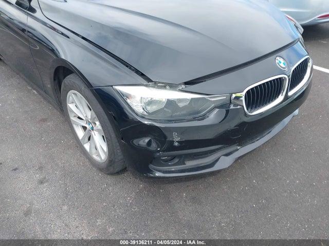 BMW 320i 2016 WBA8E1G52GNU10711 Image 6