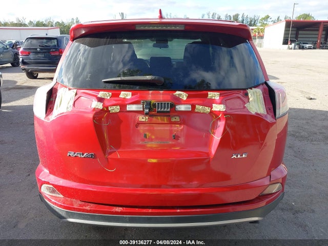 Toyota Rav4 Xle 2017 JTMWFREV8HJ130311 Image 17