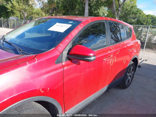 Toyota Rav4 Xle 2017 JTMWFREV8HJ130311 Image 18