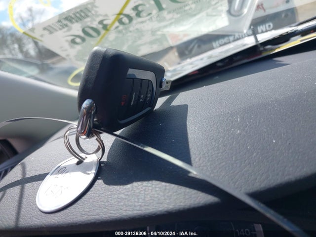 Toyota COROLLA LE 2022 5YFEPMAE0NP305000 Image 11