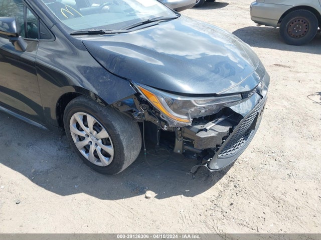 Toyota COROLLA LE 2022 5YFEPMAE0NP305000 Image 17