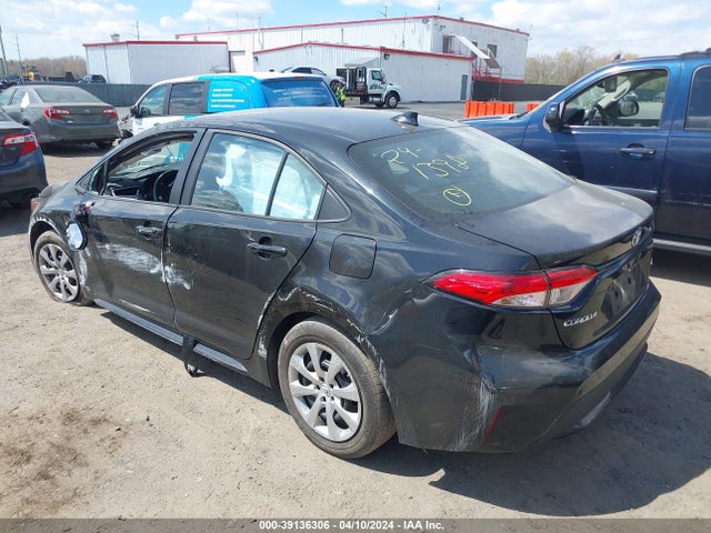 Toyota COROLLA LE 2022 5YFEPMAE0NP305000 Image 3
