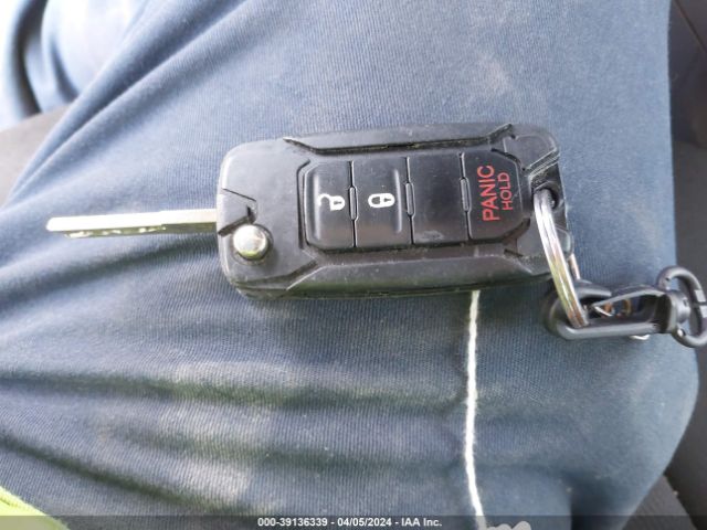 ZACCJBBT8FPB40751 Jeep Renegade Latitude