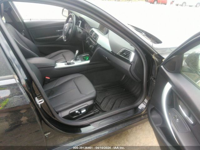 WBA8E1G56HNU15024 BMW 320i