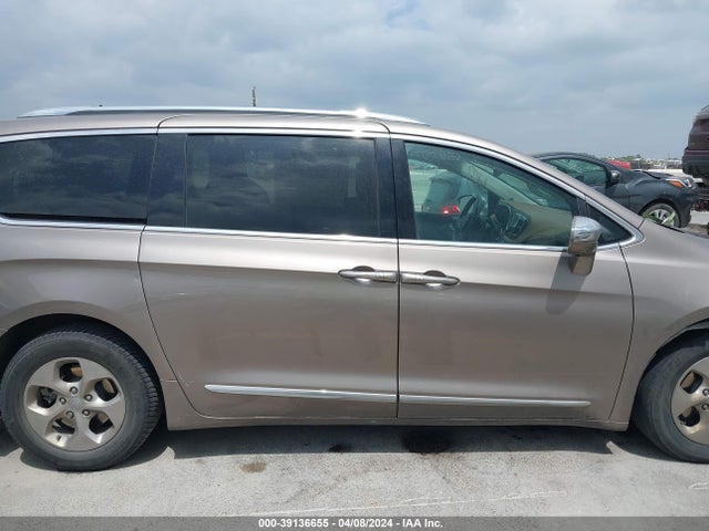 2C4RC1N78JR178420 Chrysler Pacifica Hybrid Limited
