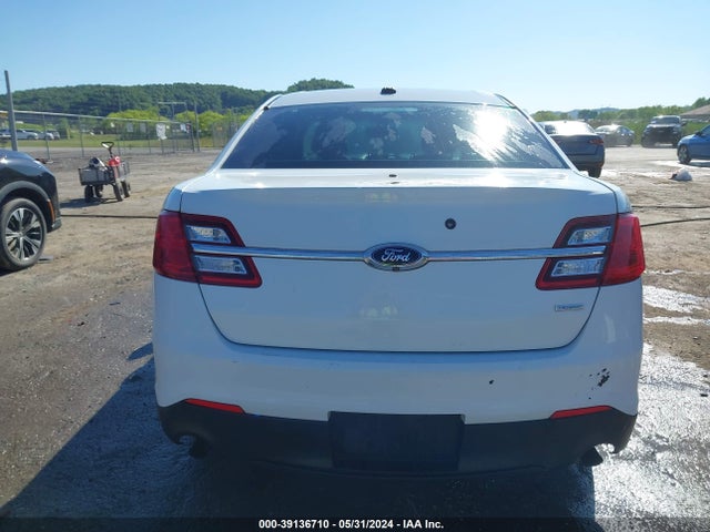 Ford Police Interceptor 2015 1FAHP2MT7FG190402 Image 17