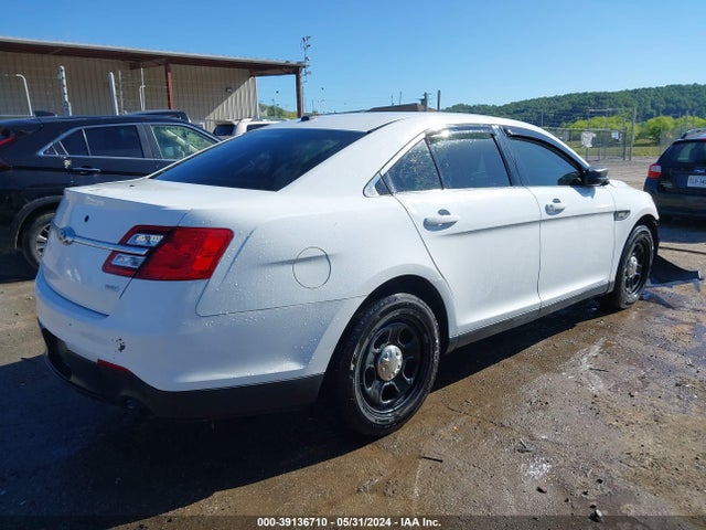 Ford Police Interceptor 2015 1FAHP2MT7FG190402 Image 4